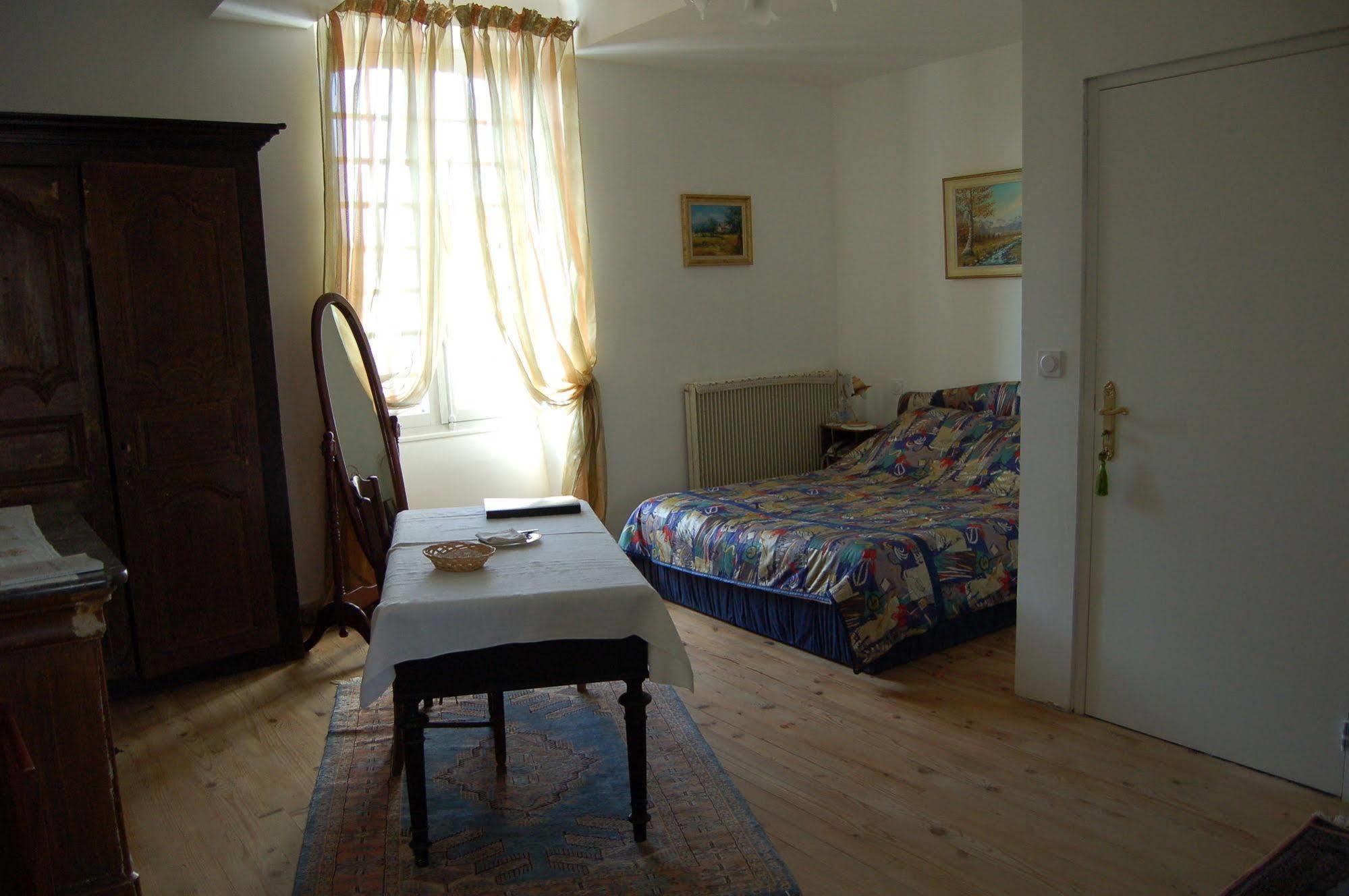 Arzacq-Arraziguet La Maison D'Antan מראה חיצוני תמונה